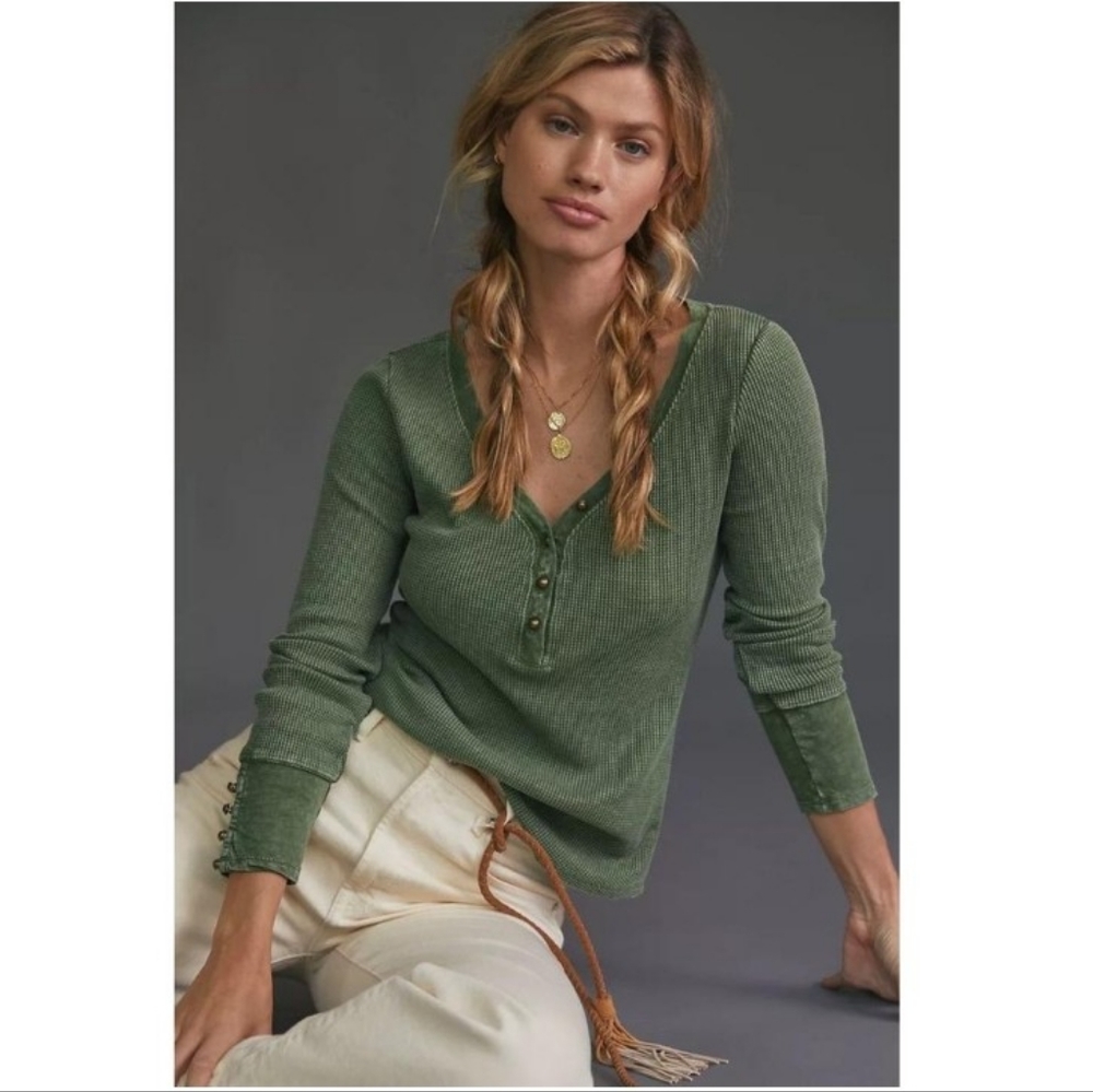 Anthropologie Green Long Sleeve Tee